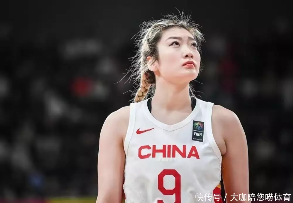 演员李飞没有戏可拍。他为什么会成为十八线明星?