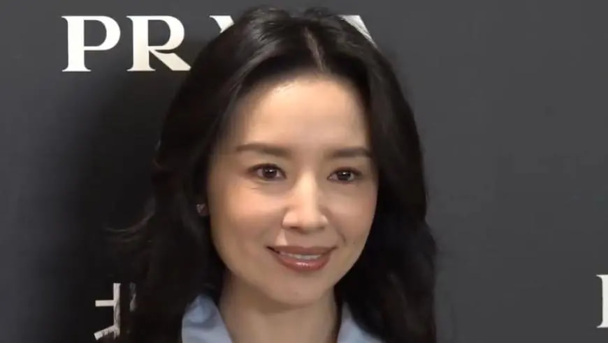 曾经风靡一时,如今门店都“难找到”的服装品牌,你还有几件?